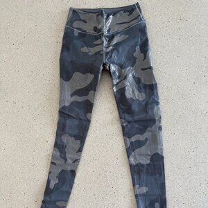 Noli sparkle navy camo leggings
